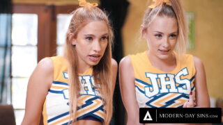 MODERN-DAY SINS – Teen Cheerleaders Kyler Quinn and Khloe Kapri CUM SWAP Their Coach’s BIG LOAD!